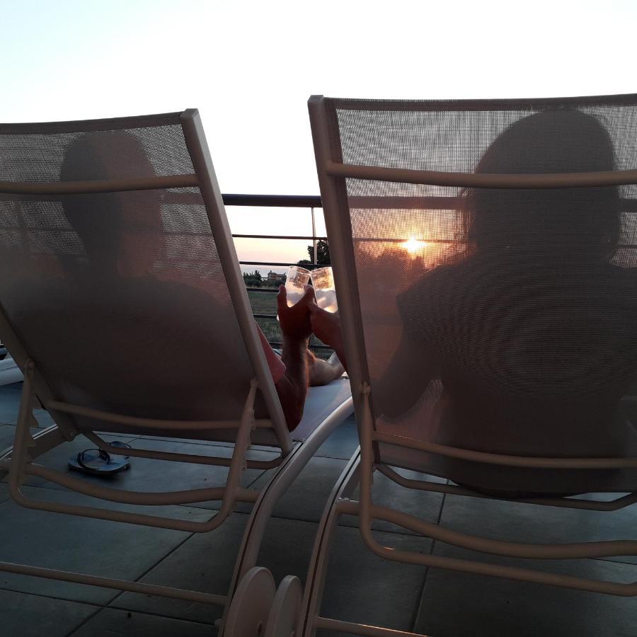 Апартаменты Garden'S Sunset Αvra Неа-Миханиона Экстерьер фото