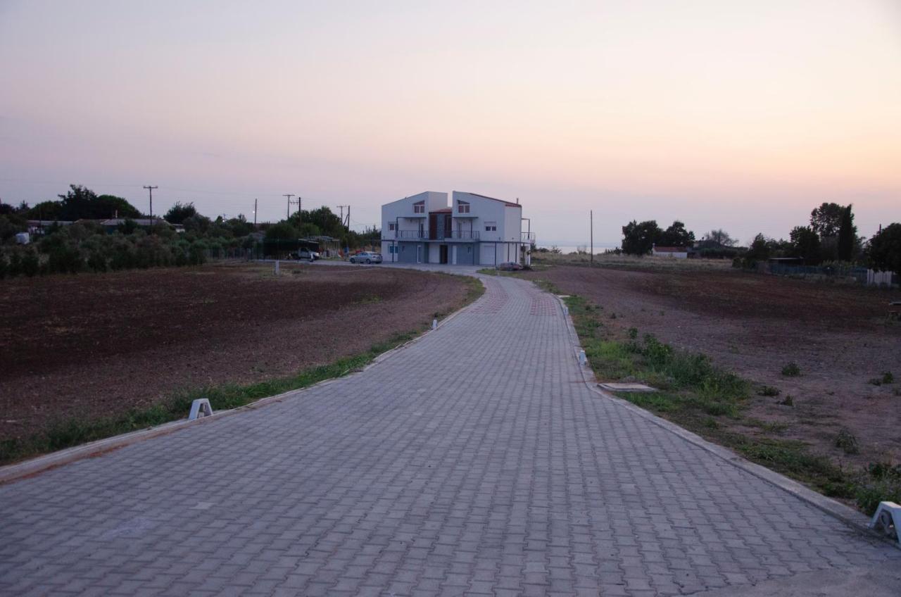 Апартаменты Garden'S Sunset Αvra Неа-Миханиона Экстерьер фото